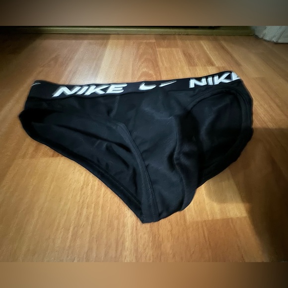 Nike Essential Micro Hip Brief with Dri-Fit “M” - Picture 3 of 10